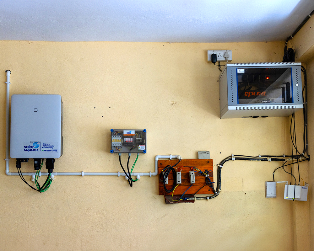 What Are Hybrid Solar Inverters?