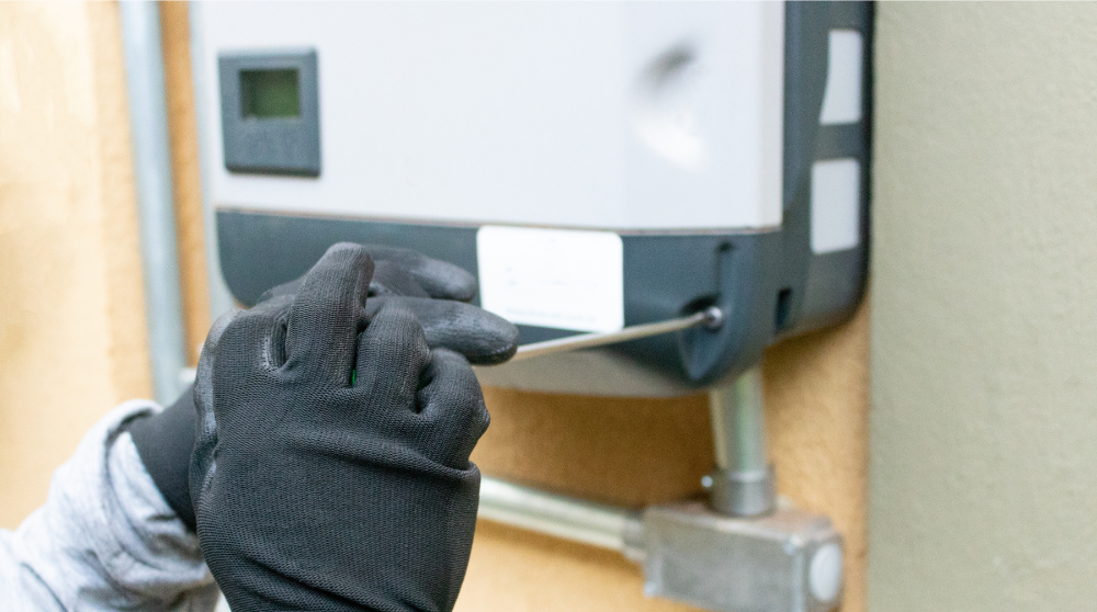 A detailed guide on solar inverter 10Kva: Working, Types, and More