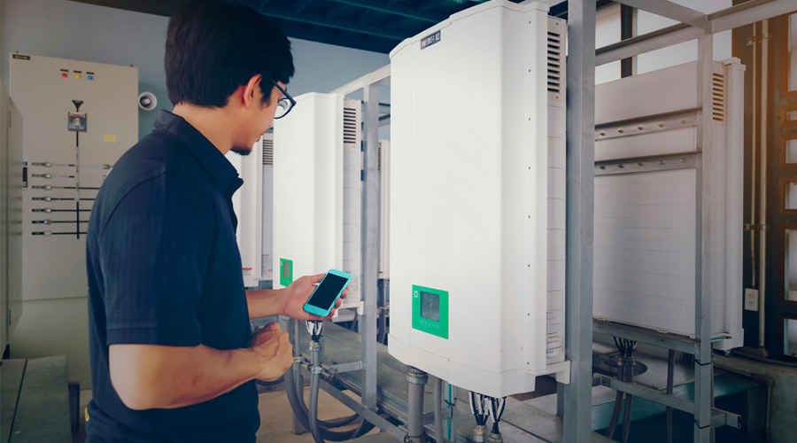 HYBRID 3 PHASE SOLAR INVERTER